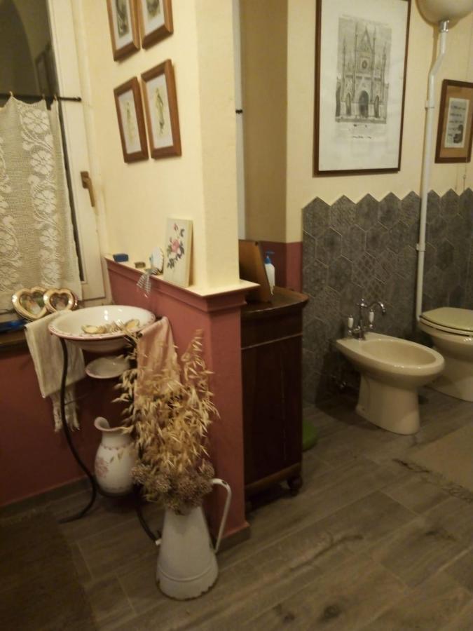 B&B La Gallinella Rossa Baschi Exterior photo